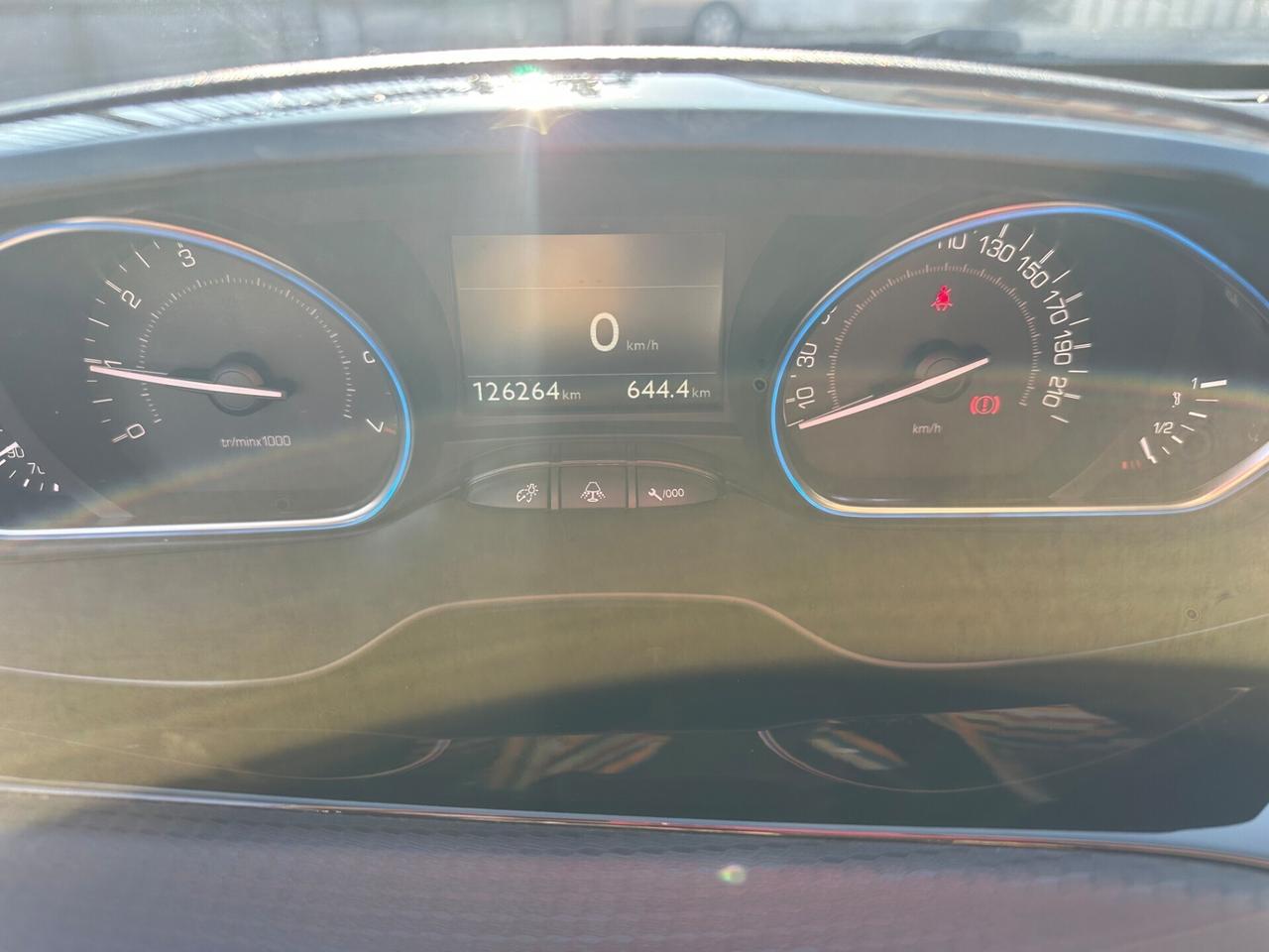 Peugeot 2008 1.2 Benzina 110 Cv Allure 2017 Km 120