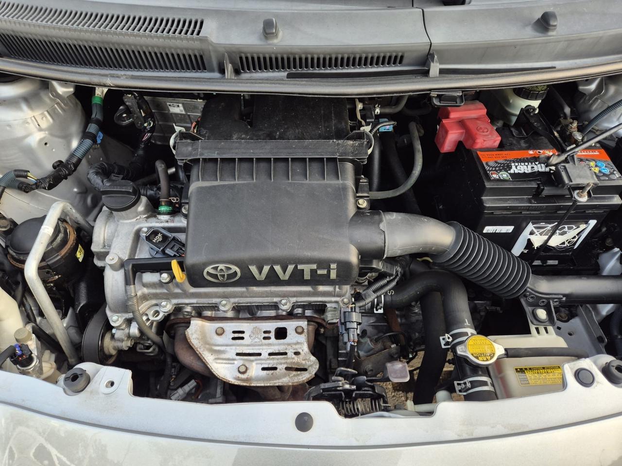 Toyota Yaris 1.3 5 porte