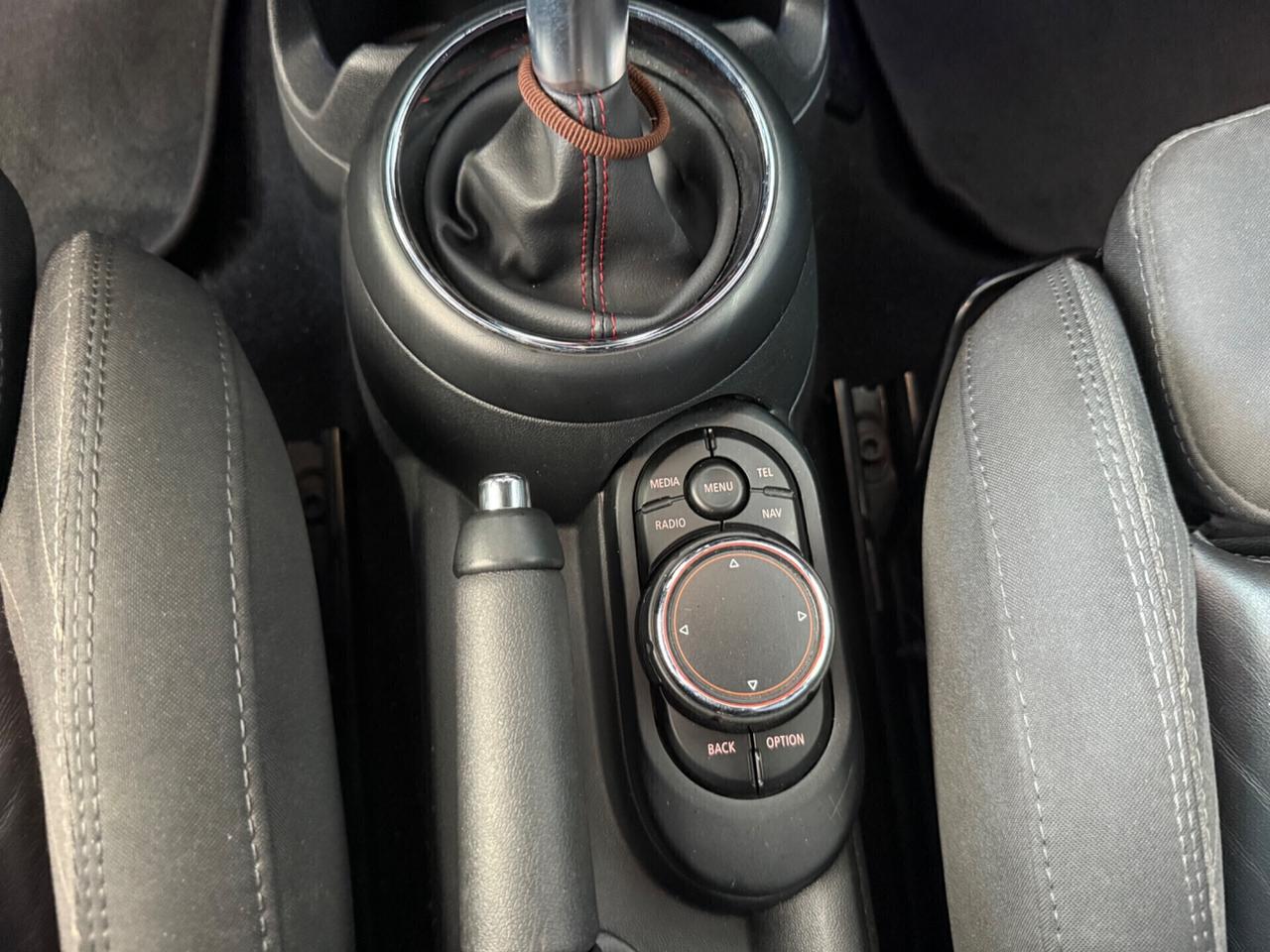 Mini 2.0 Cooper SD aut. Hype 5 porte