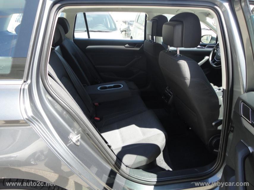 VOLKSWAGEN Passat Variant 2.0 TDI Comfortline BMT
