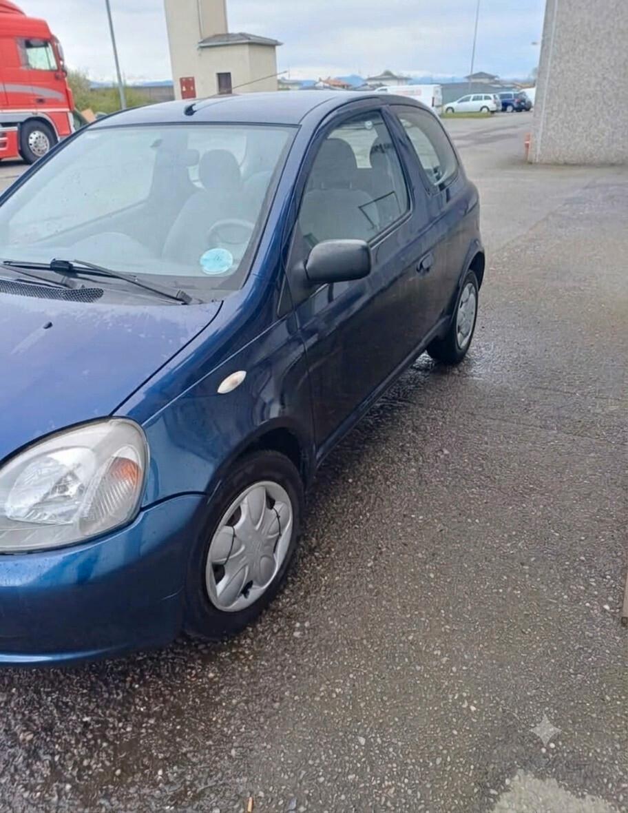 Toyota Yaris 1.0i 16V cat 3 porte