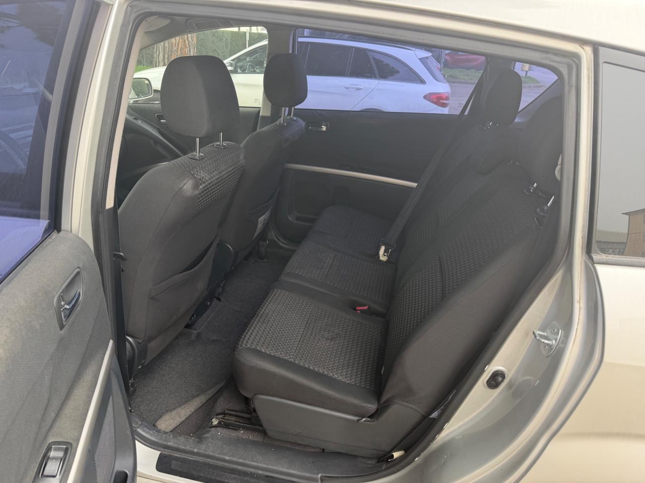 Toyota Corolla Verso 1.8 16V MMT Sol 7pti