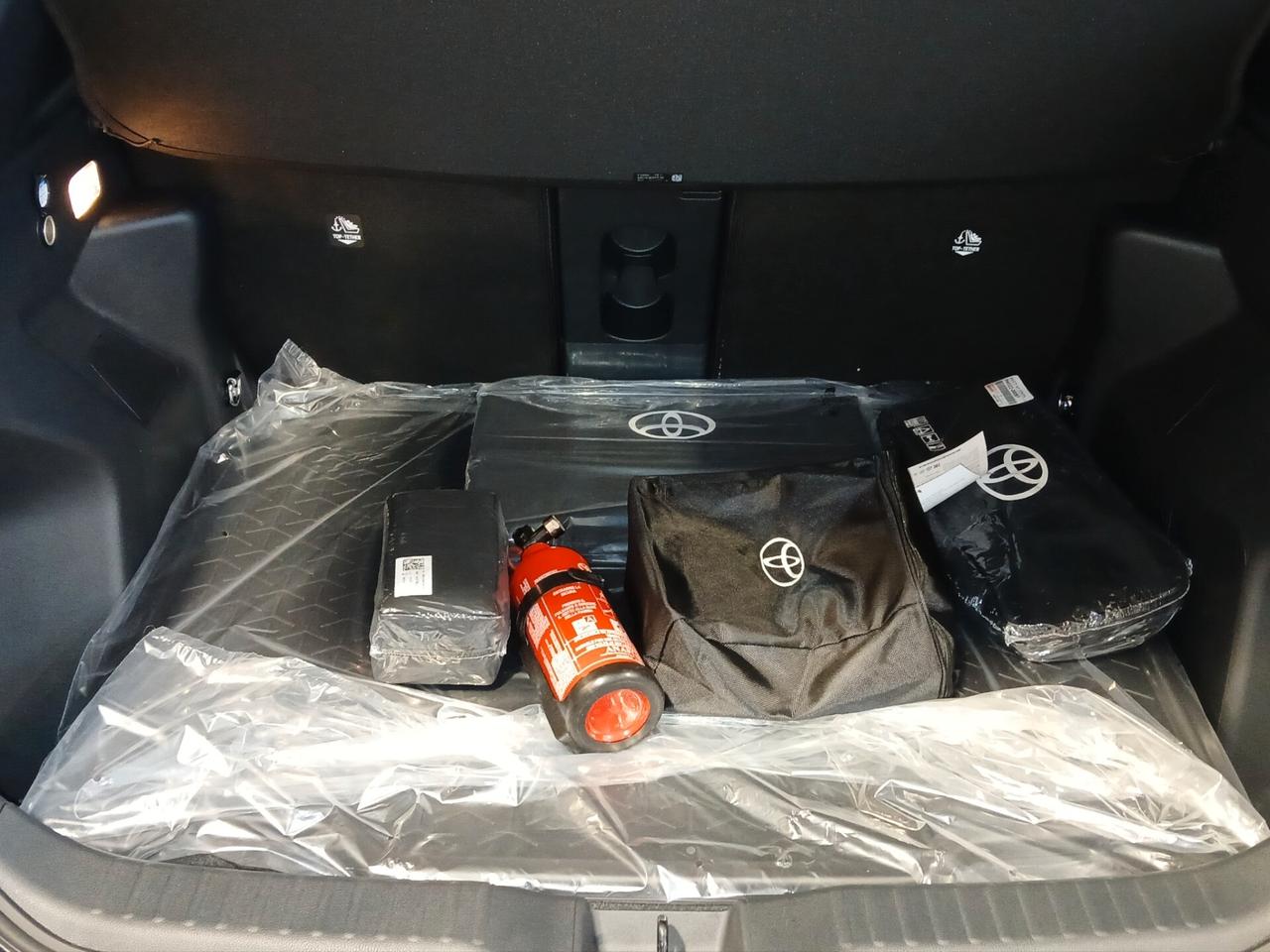 Toyota Yaris Cross 1.5 Hybrid 130 CV 5p. E-CVT AWD-i Lounge