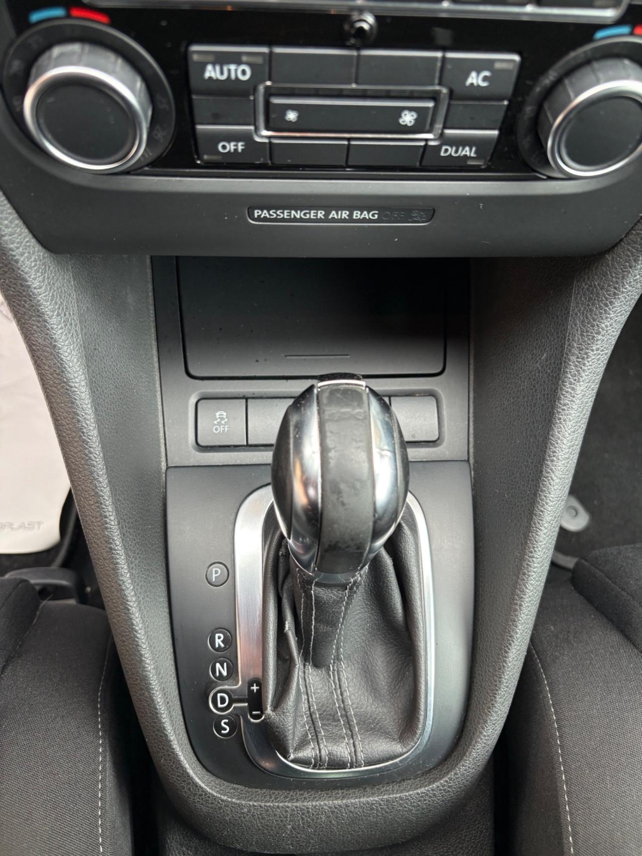 Volkswagen Golf 2.0 TSI 4mot. DSG 5p. R