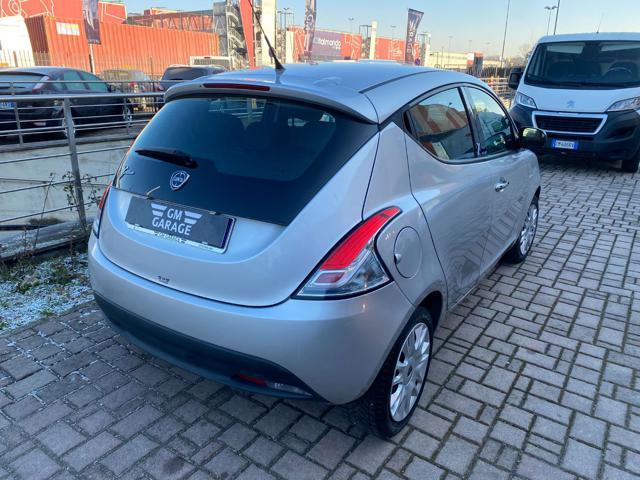 LANCIA Ypsilon 1.2 69 CV 5 porte Gold