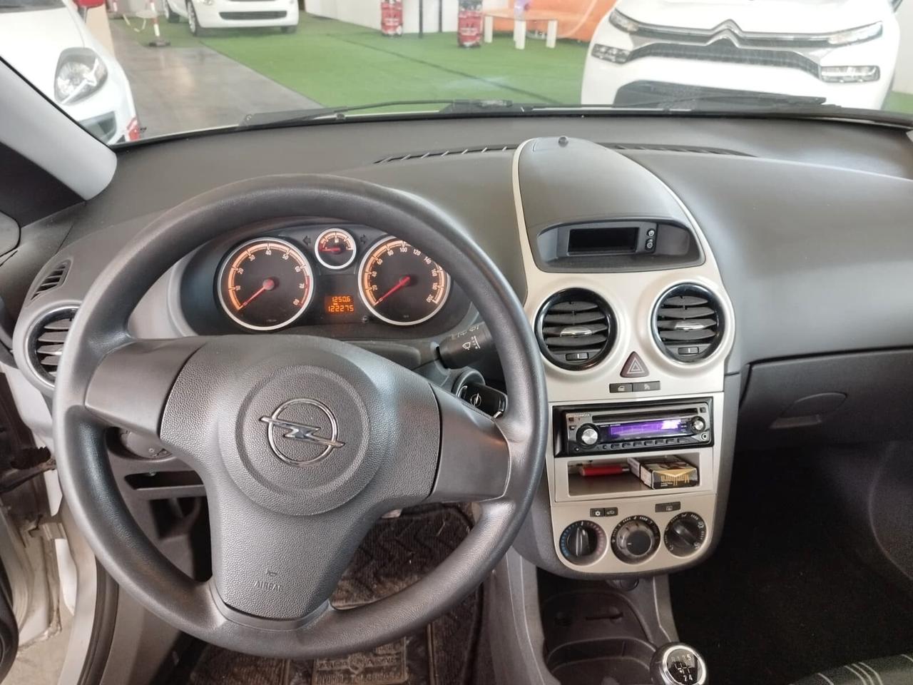 Opel Corsa 1.2 5 porte Cosmo