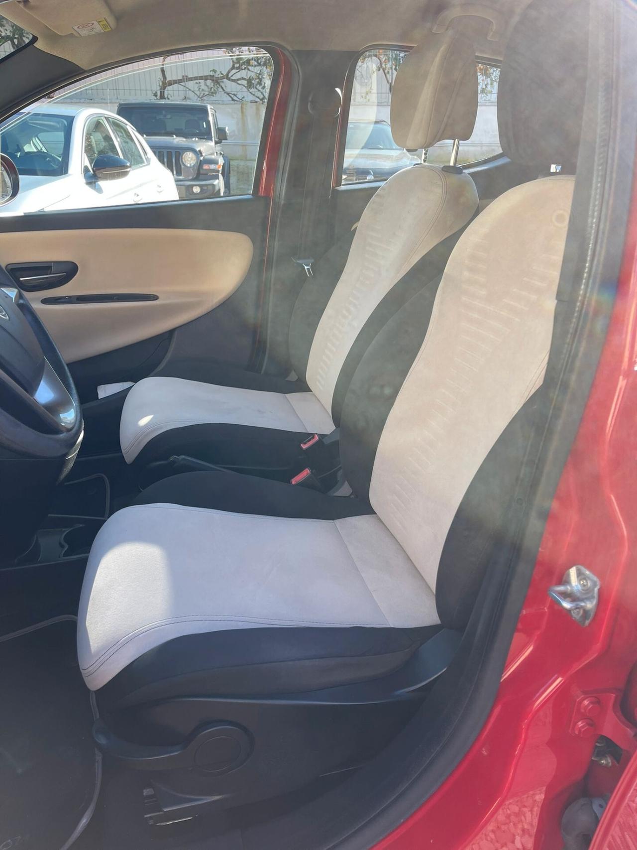 Lancia Ypsilon 1.3 MJT 16V 95 CV 5 porte S&S Gold