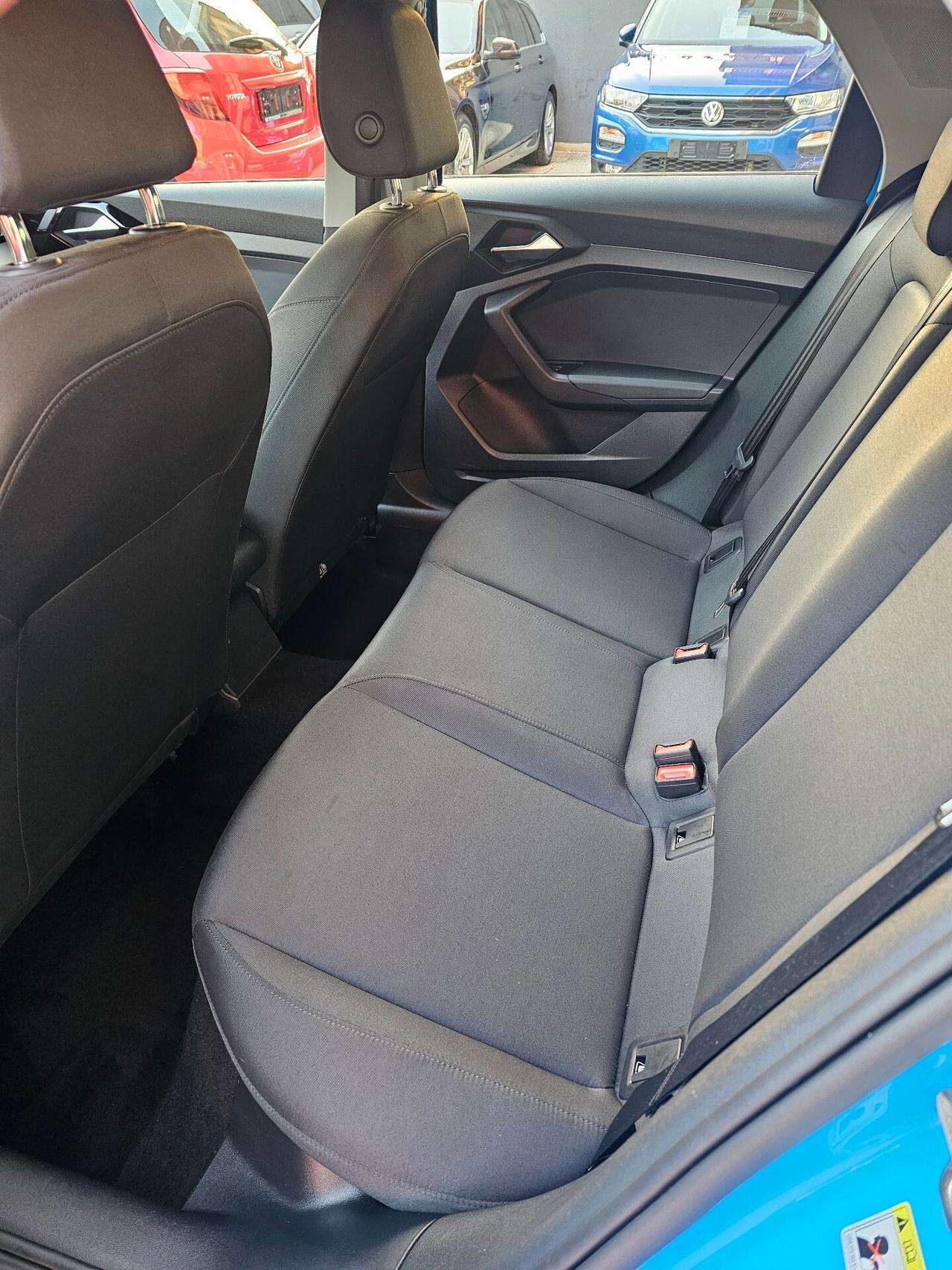 Audi A1 SPB 30 TFSI S tronic S line 18' NAV TAGL UFF CARVERTICAL