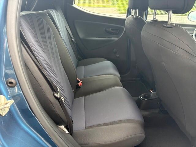 Lancia Ypsilon 1.0 FireFly 5 porte S&S Hybrid Gold Plus