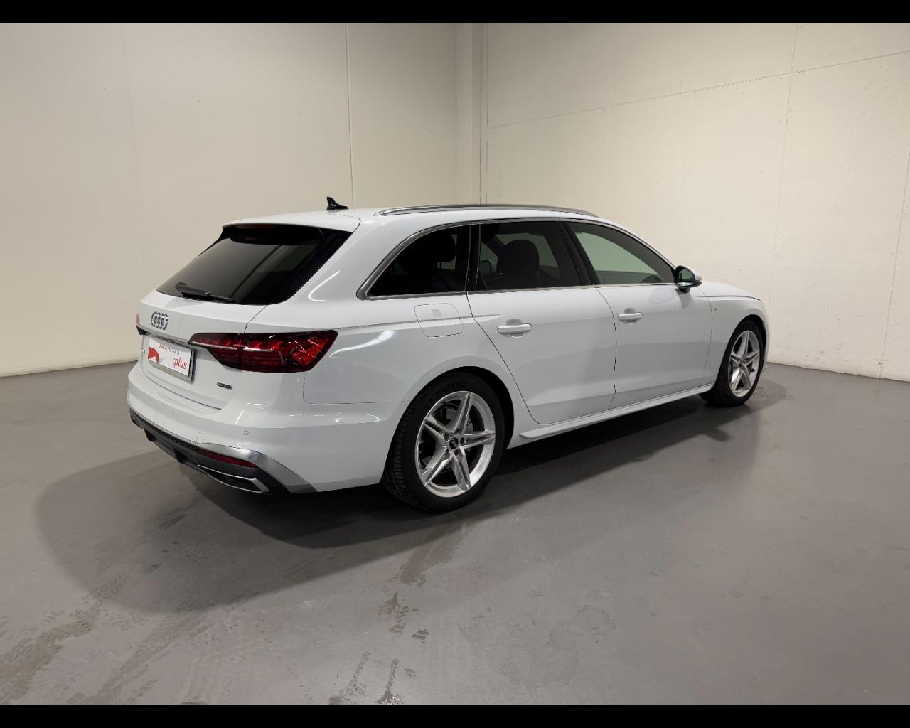 AUDI A4 AVANT 40 TDI QUATTRO S-TRONIC S LINE EDITION