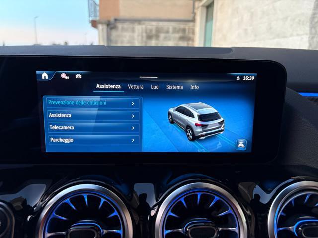 MERCEDES-BENZ GLA 200 d Automatic Premium Amg PACK NIGHT