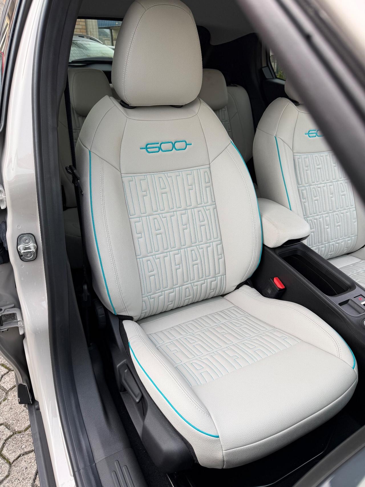 Fiat 600 Hybrid 100 CV DCT MHEV La Prima