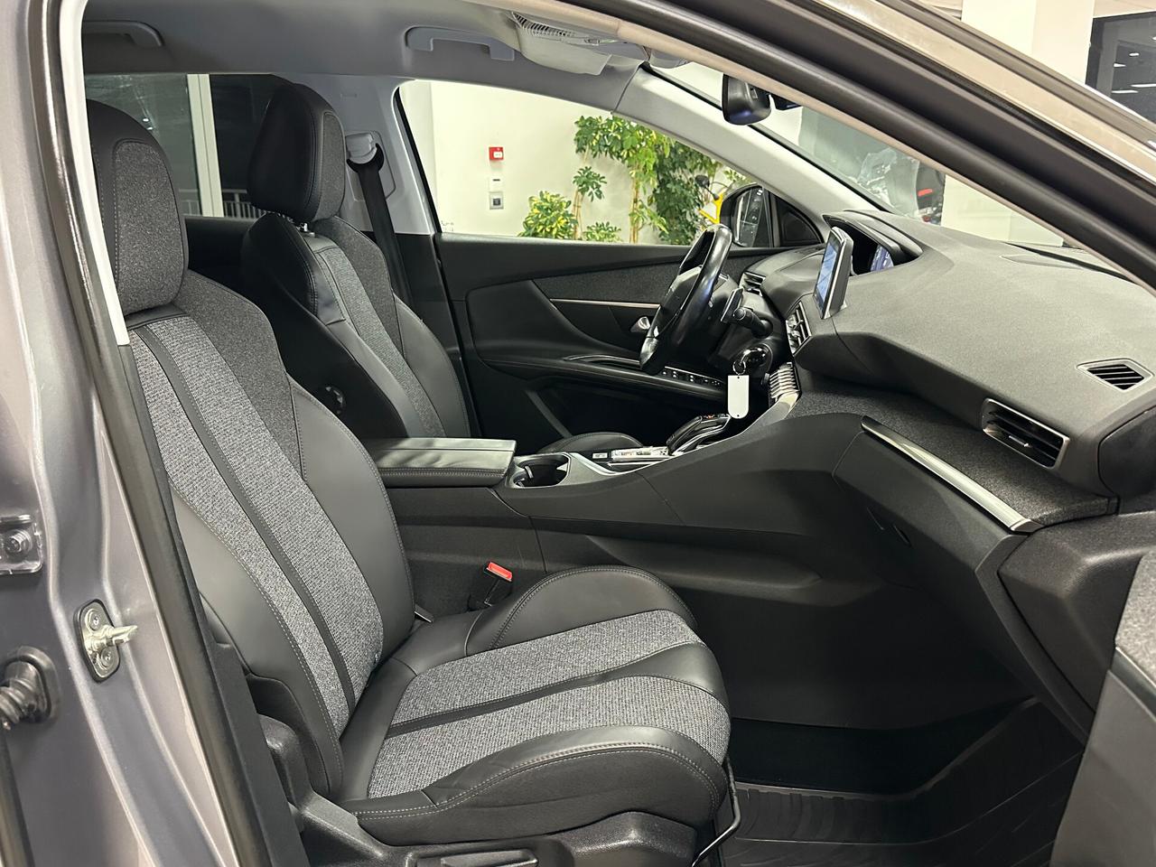 Peugeot 3008 BlueHDi 120 S&S EAT6 Allure - 2017