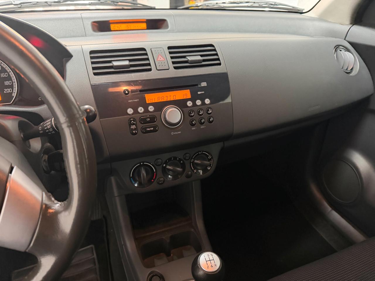 Suzuki Swift 1.3 4x4 5p. GL