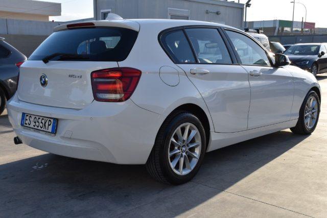BMW 116 d 5p. Urban *TETTO, SEDILI RISCALDATI*