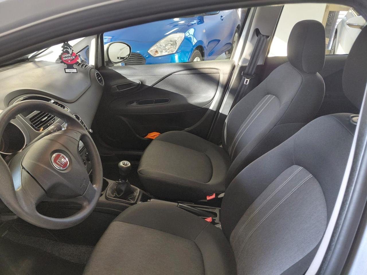 FIAT PUNTO ANNO 2017 DS 1.3 ADATTA NEOPATENTATI KM 114 MILA