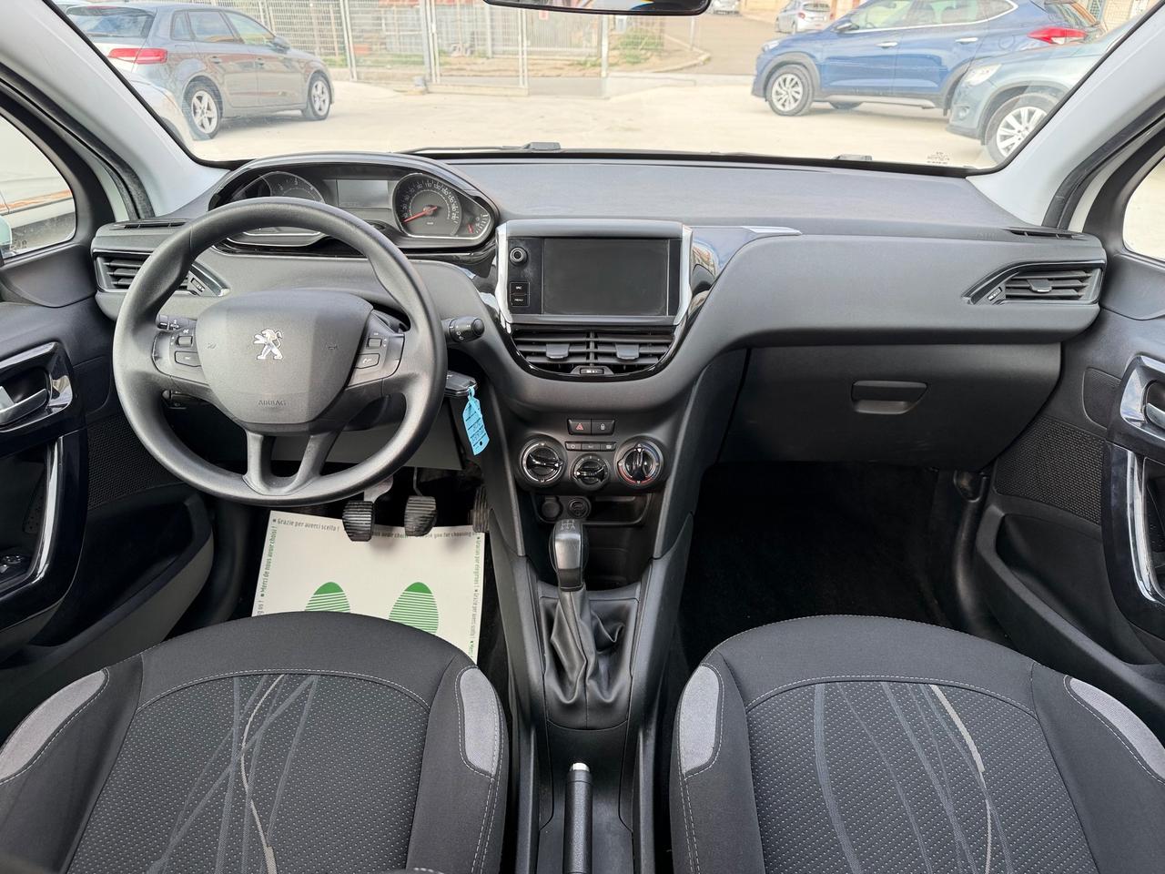 Peugeot 208 1.4 HDi 68 CV AUTOCARRO 5 POSTI