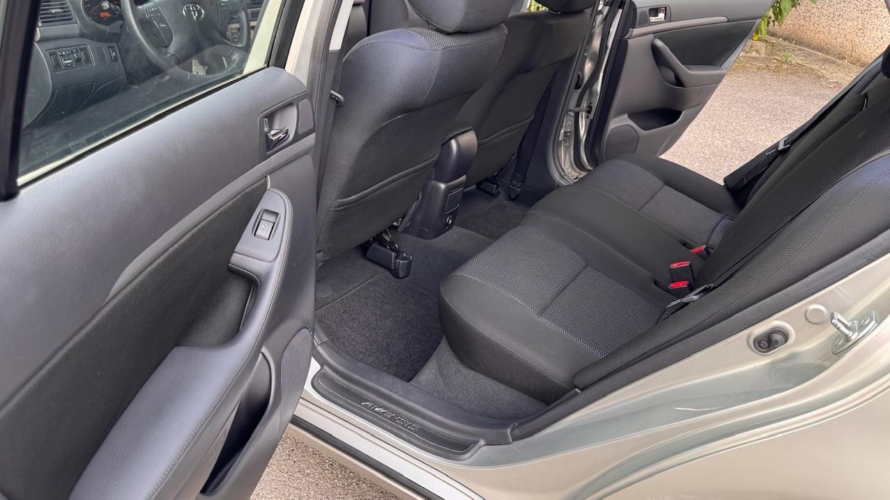 Toyota Avensis 1.8 16V Station Wagon