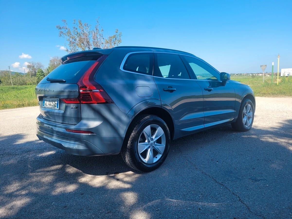 Volvo XC 60 B4 (d) AWD automatico Core