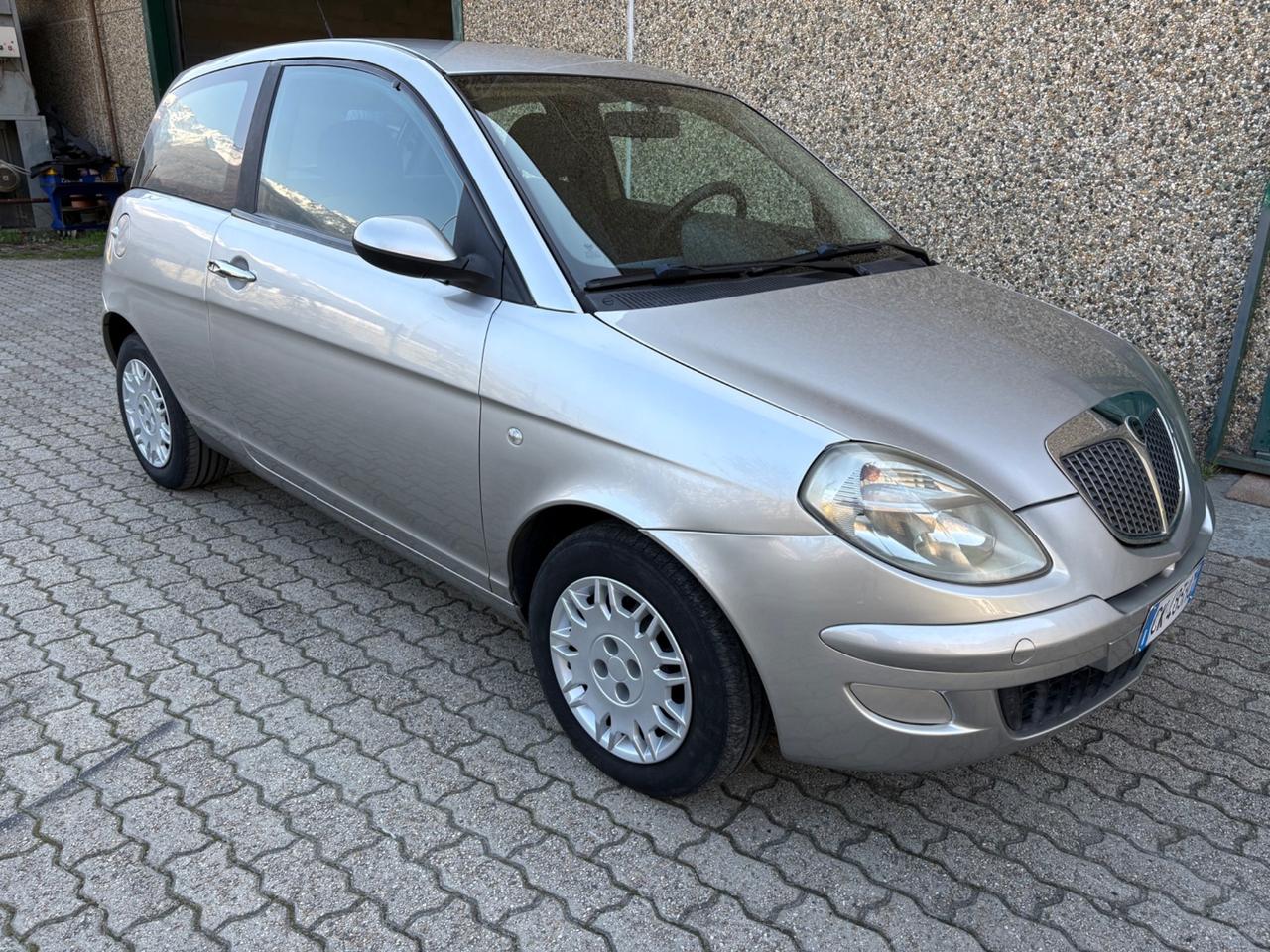 Lancia Ypsilon 1.2 Argento