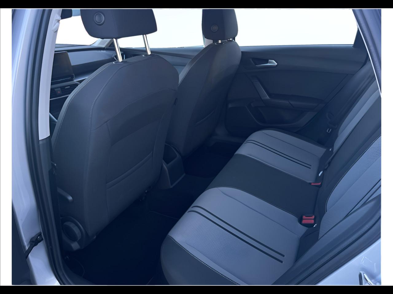 SEAT Leon Sportstourer 1.5 tgi Business 130cv