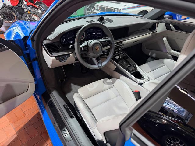 PORSCHE 992 GTS 4 Ufficiale Italia-Unico proprietario