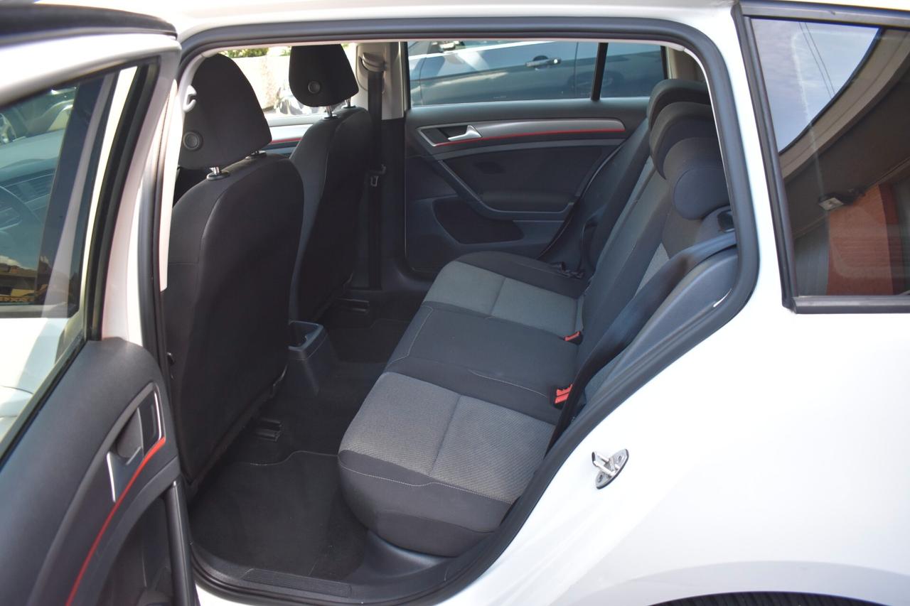 Volkswagen Golf Variant 7 VII 1.2 TSI Benz