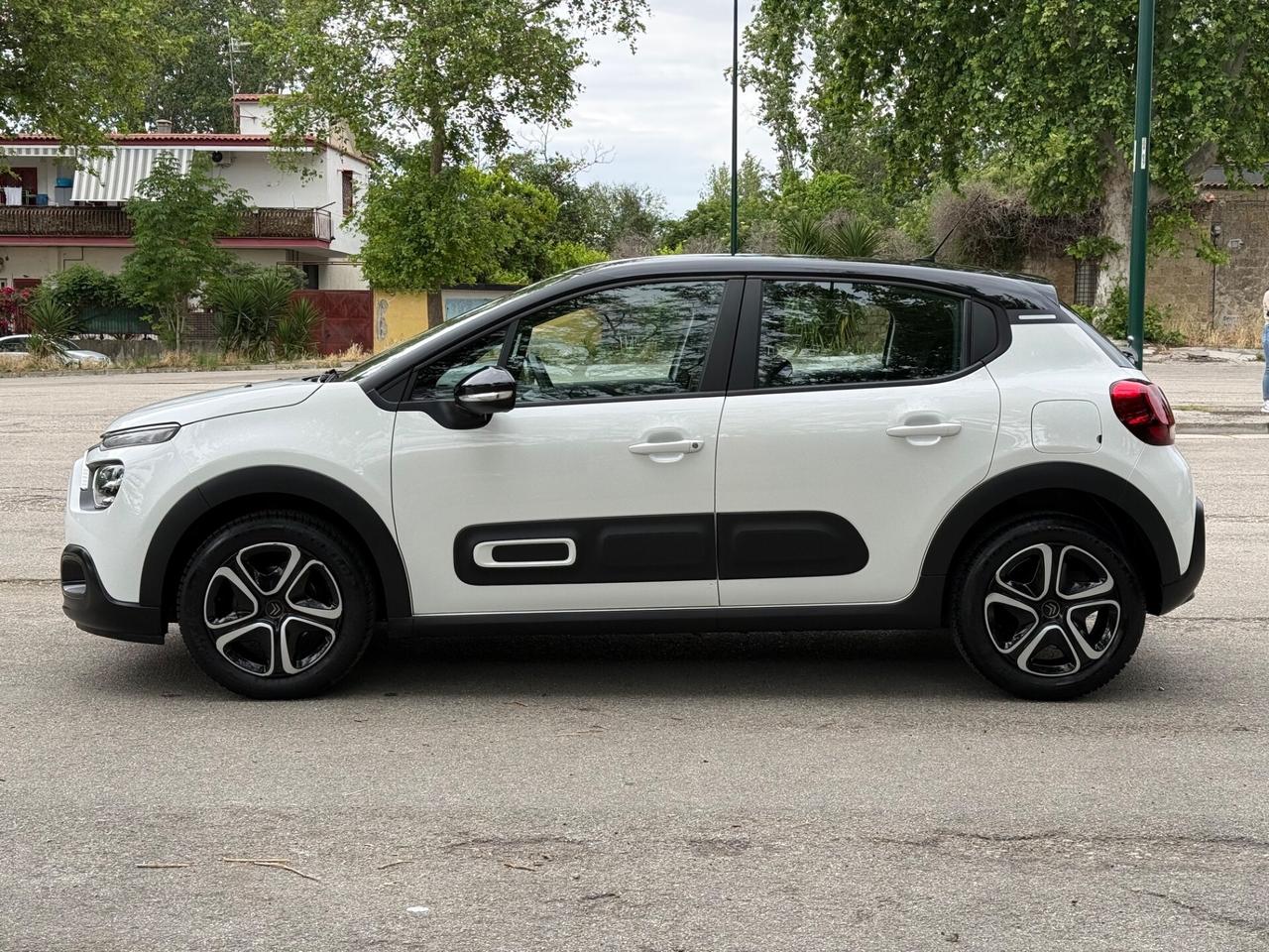 CITROËN C3 2022 PureTech 1.2 83cv Shine