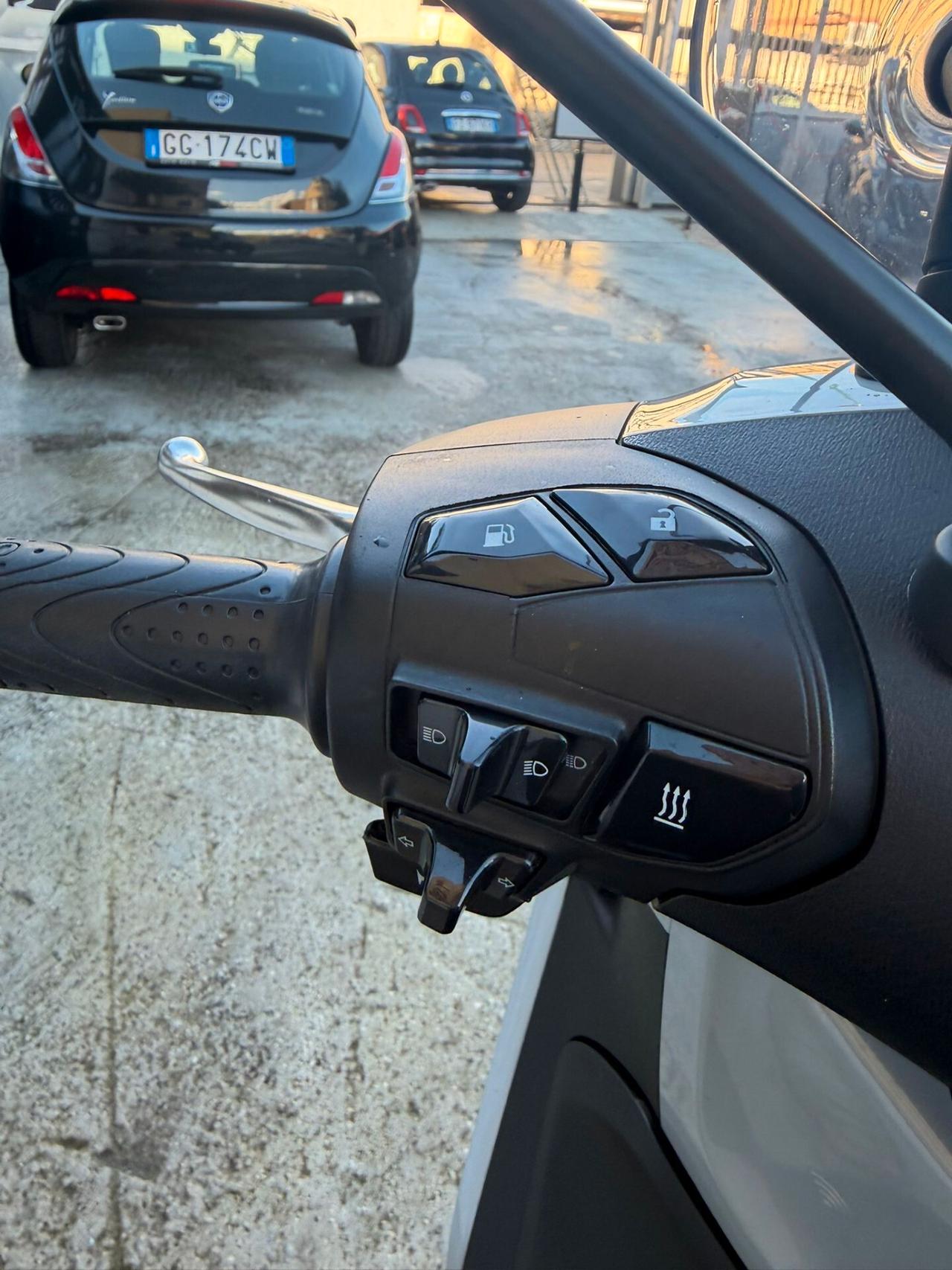 Piaggio Beverly 400 i.e. SPORT