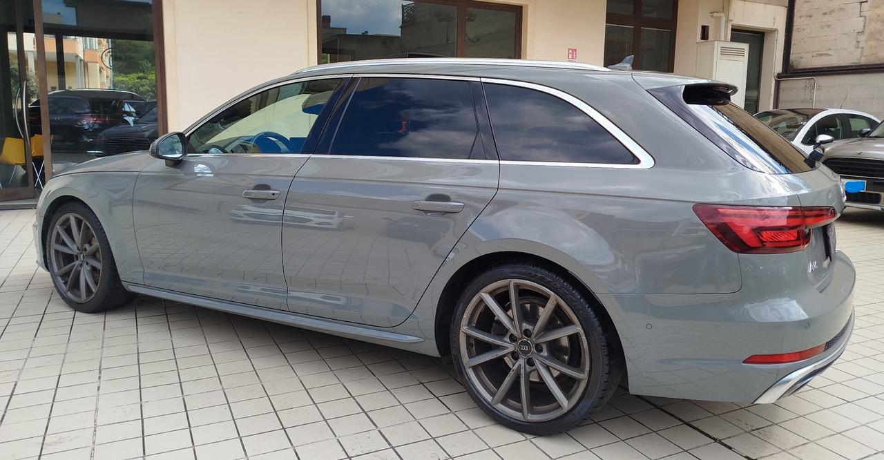 Audi A4 Avant 40 TDI quattro S tronic line edition