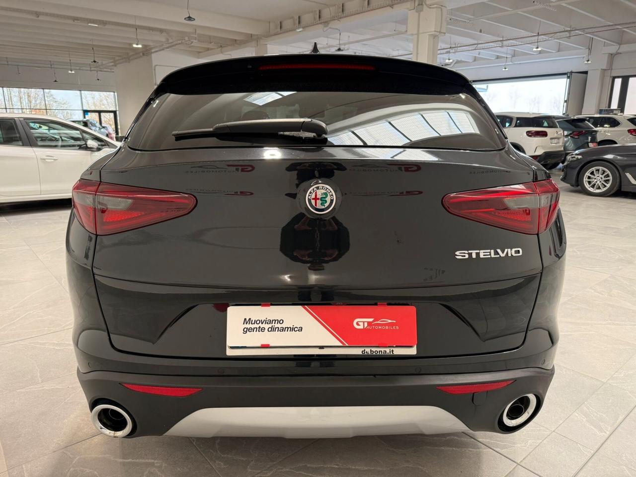 Alfa Romeo Stelvio 2.2 Turbodiesel 160 CV AT8 RWD Business