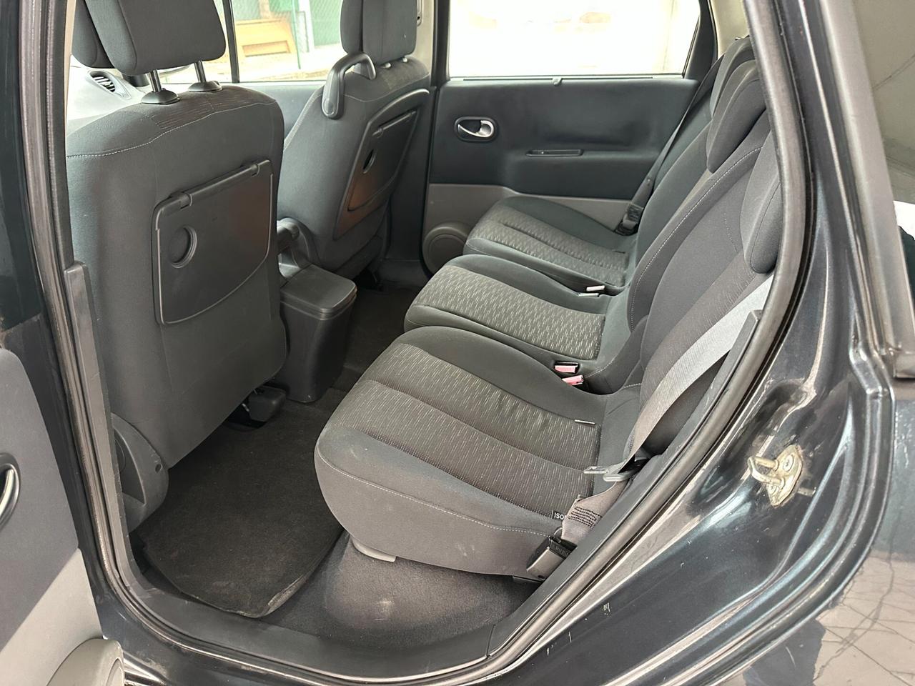 Renault Scenic 1.9 dCi/130CV (12 RATE)