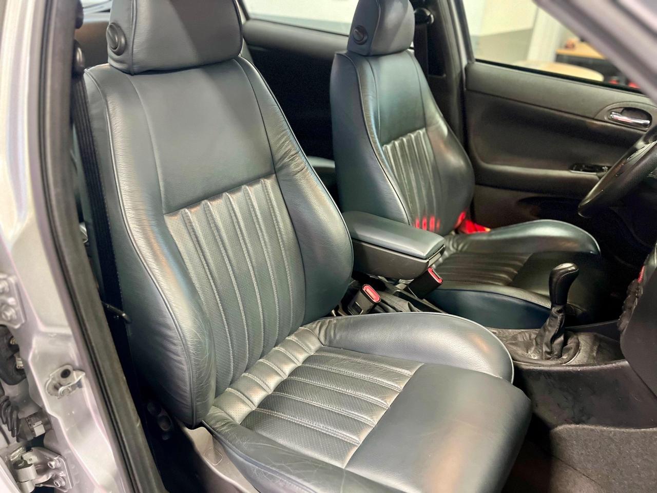 Alfa Romeo 147 1.6 16V Twin Spark Distinctive 5p