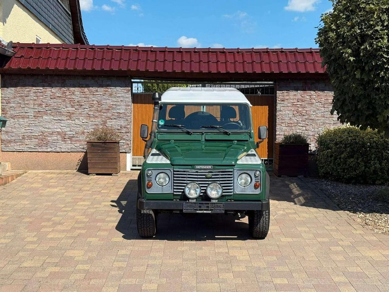 Land Rover Defender 90 2.5 Td5 SW 6 Posti