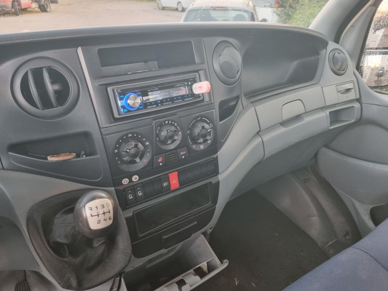 Iveco daily carroattrezzi