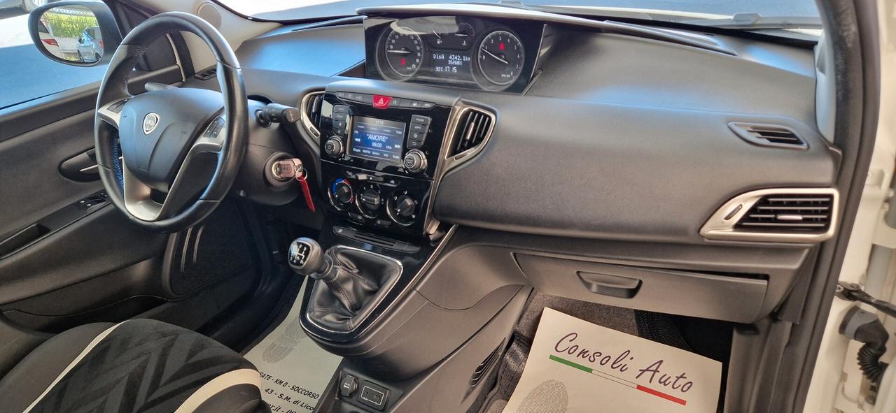 Lancia Ypsilon 1.2 69cv Platinum **35.000km**