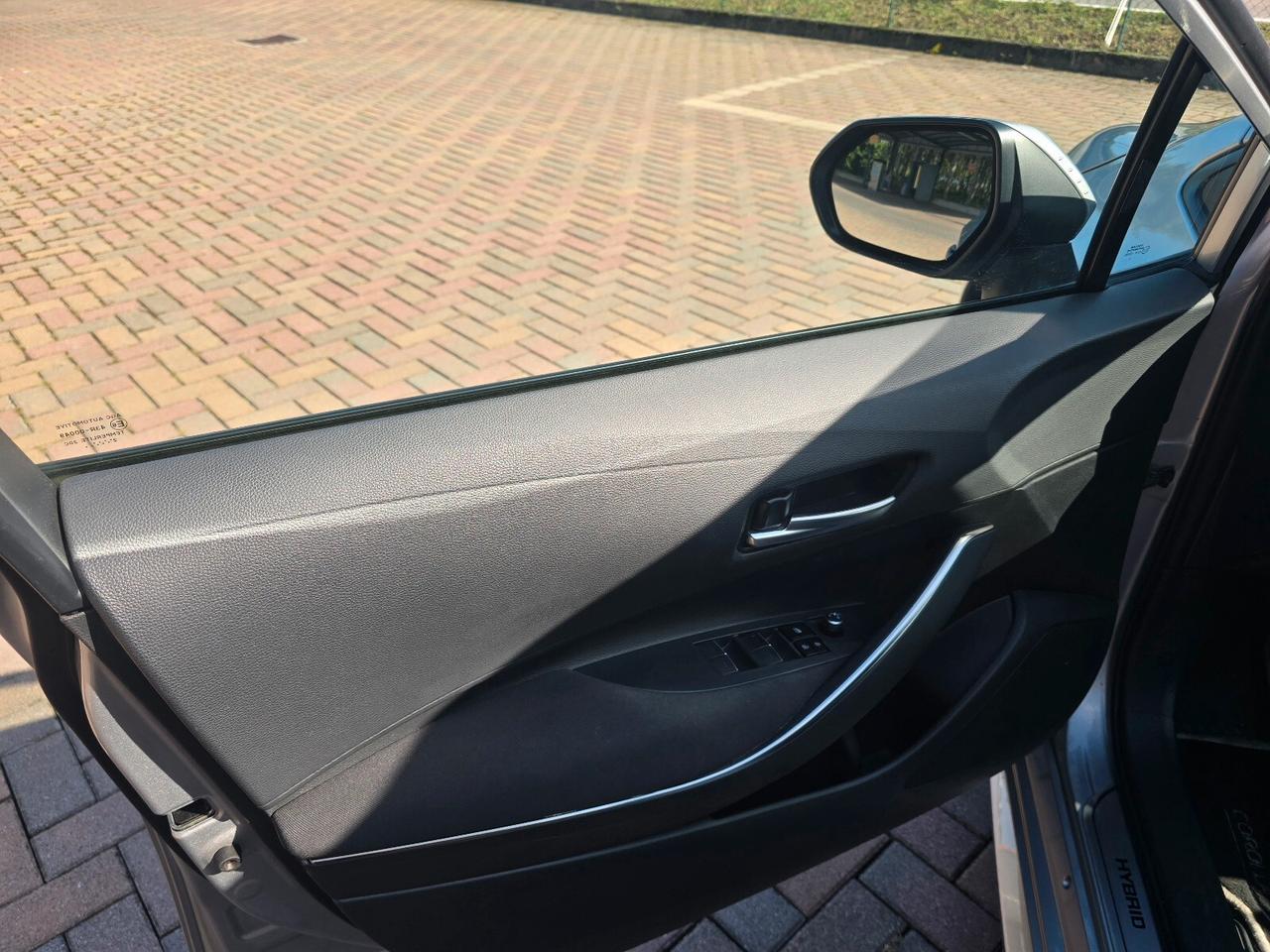 Toyota Corolla 1.8 Hybrid Business