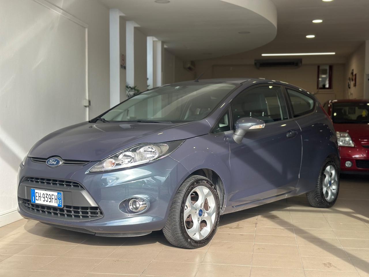Ford Fiesta 1.4 TDCi 70CV 3 porte Titanium