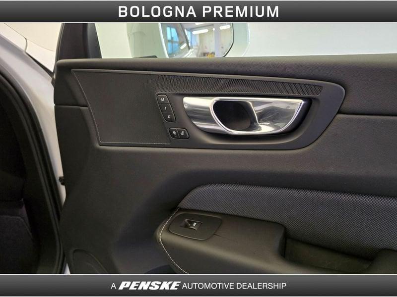 Volvo XC60 XC60 B4 (d) AWD automatico Plus Bright