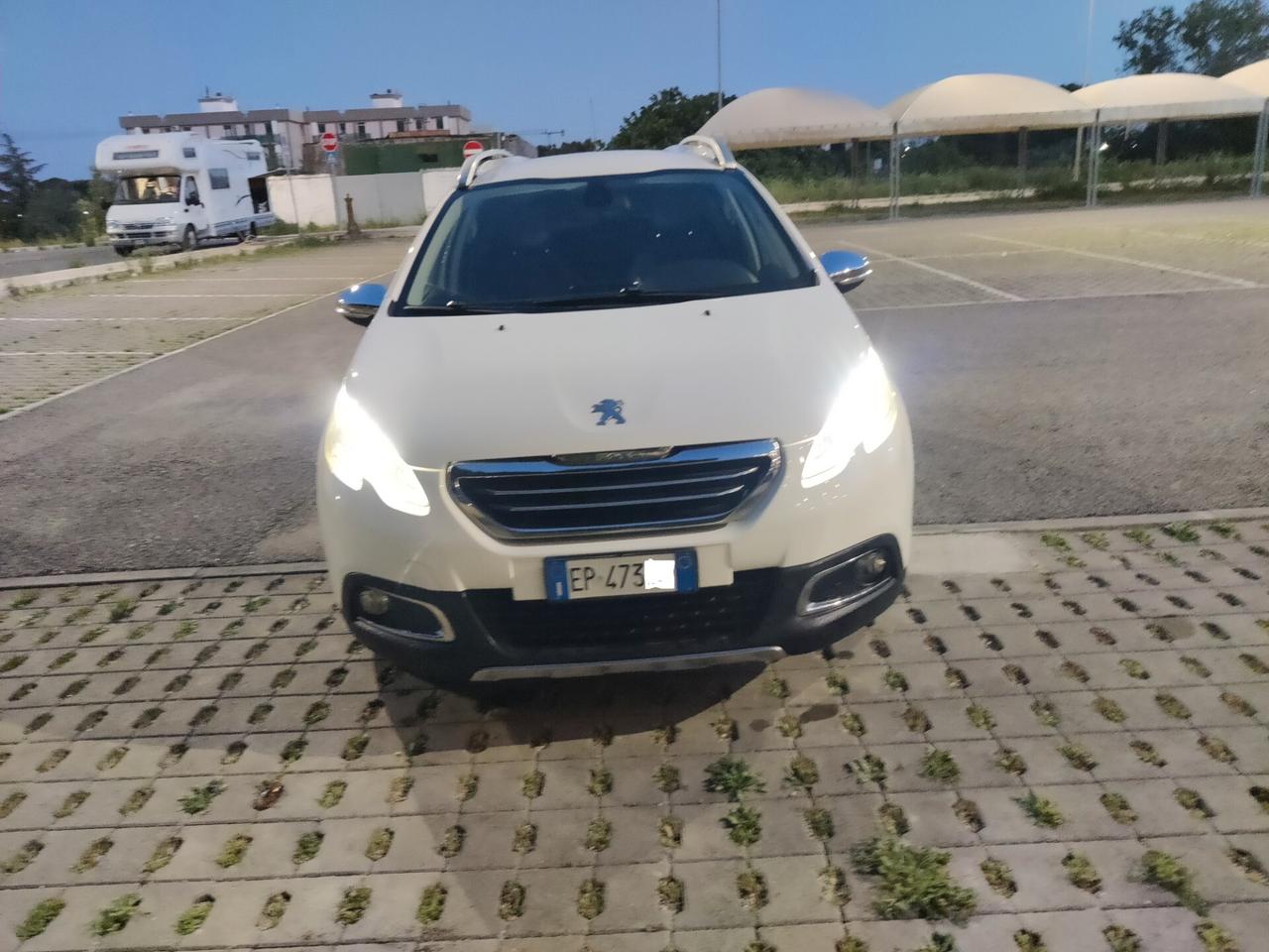 Peugeot 2008 1.6 e-HDi 115 CV Stop&Start Allure