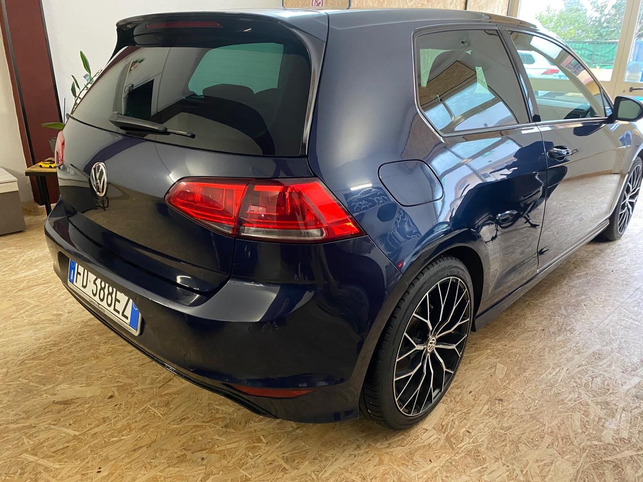 Volkswagen Golf 2.0 TDI 3p. Sport Edition BlueMotion Technology