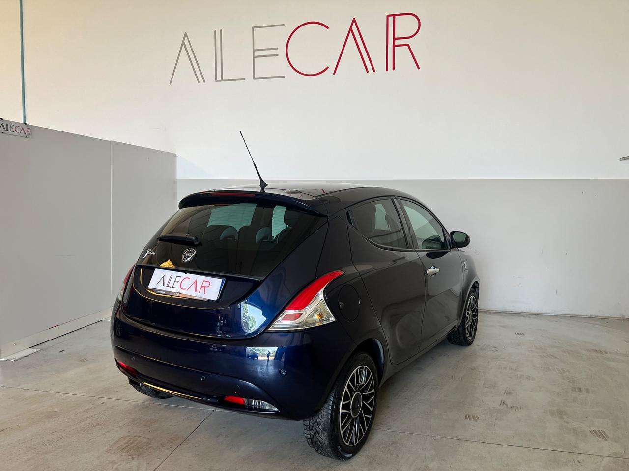 Lancia Ypsilon 1.2 69 CV 5 porte Mya