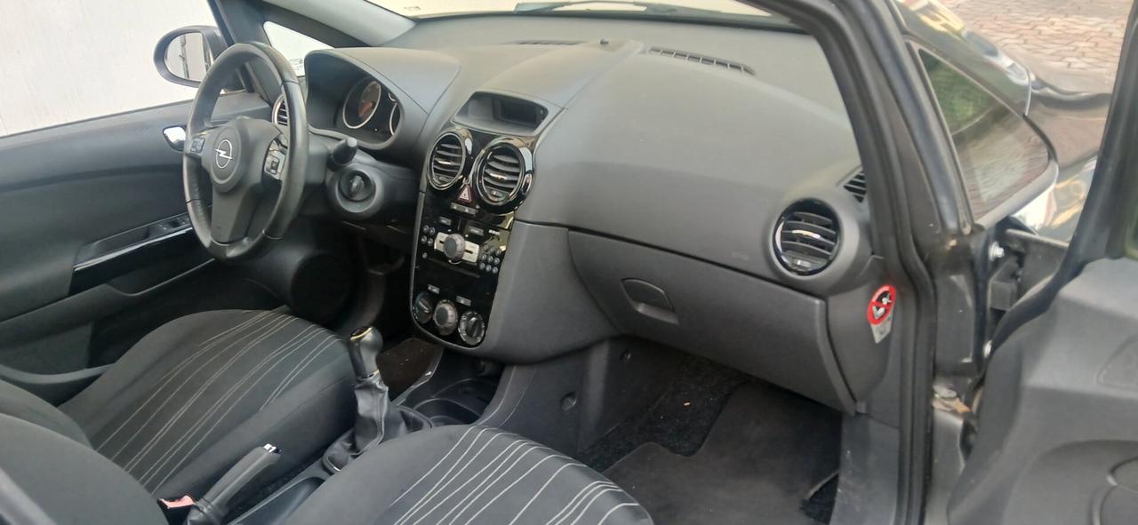 Opel Corsa 1.3 CDTI neopatentati