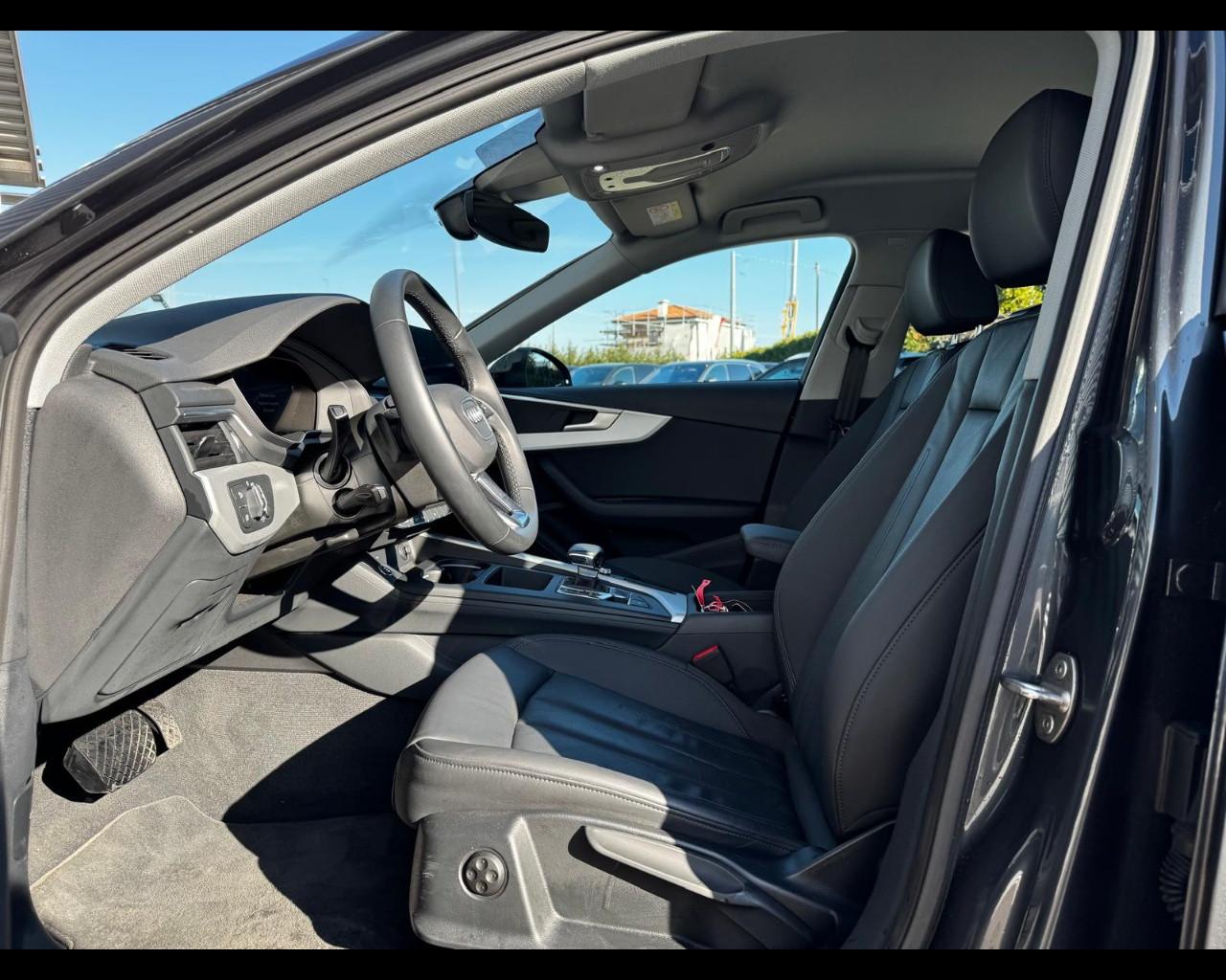 AUDI A4 AVANT 35 TFSI MHEV S-TRONIC BUSINESS ADVANCED