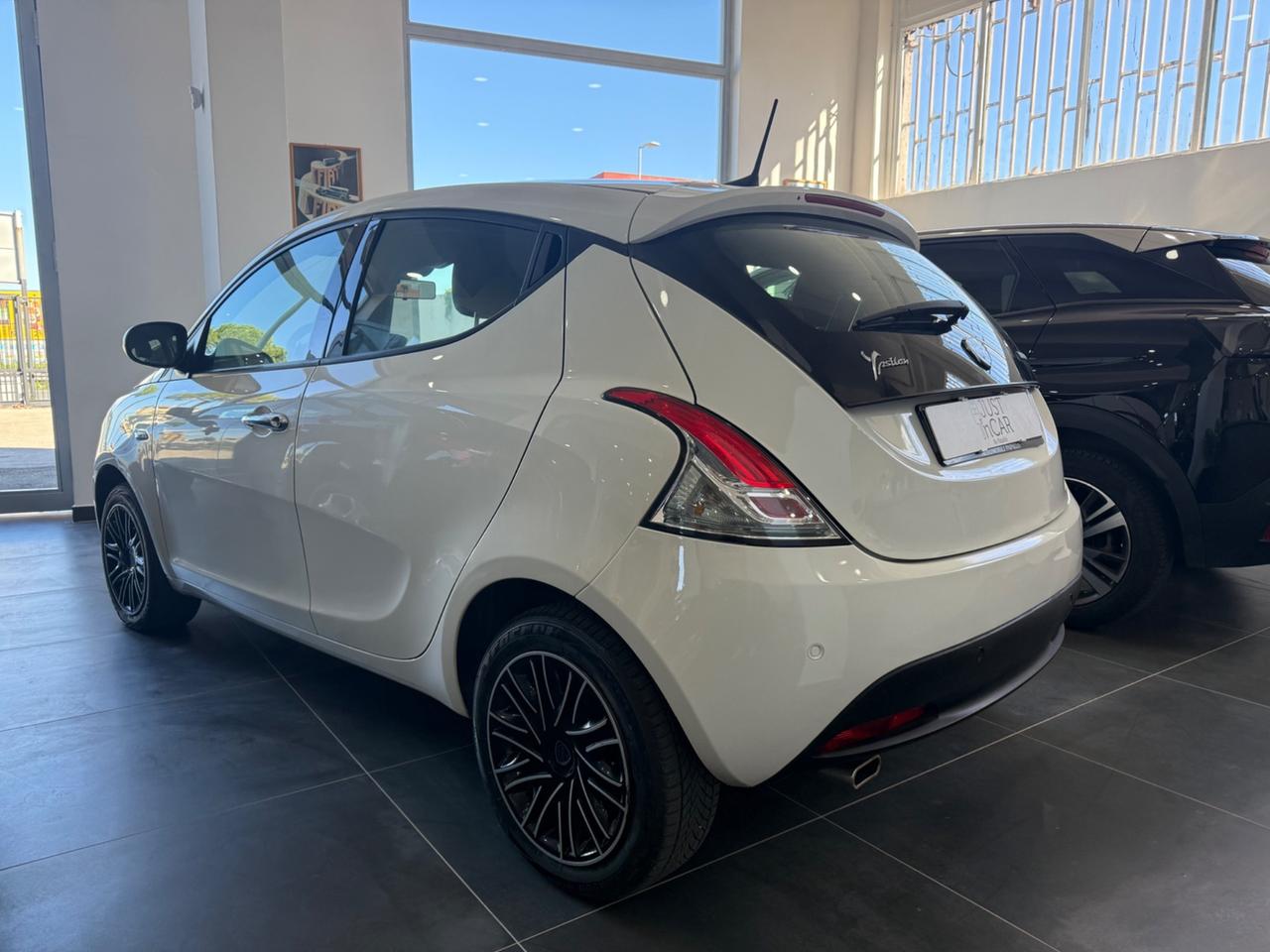 Lancia Ypsilon 1.0 FireFly 5 porte S&S Hybrid Gold 2022