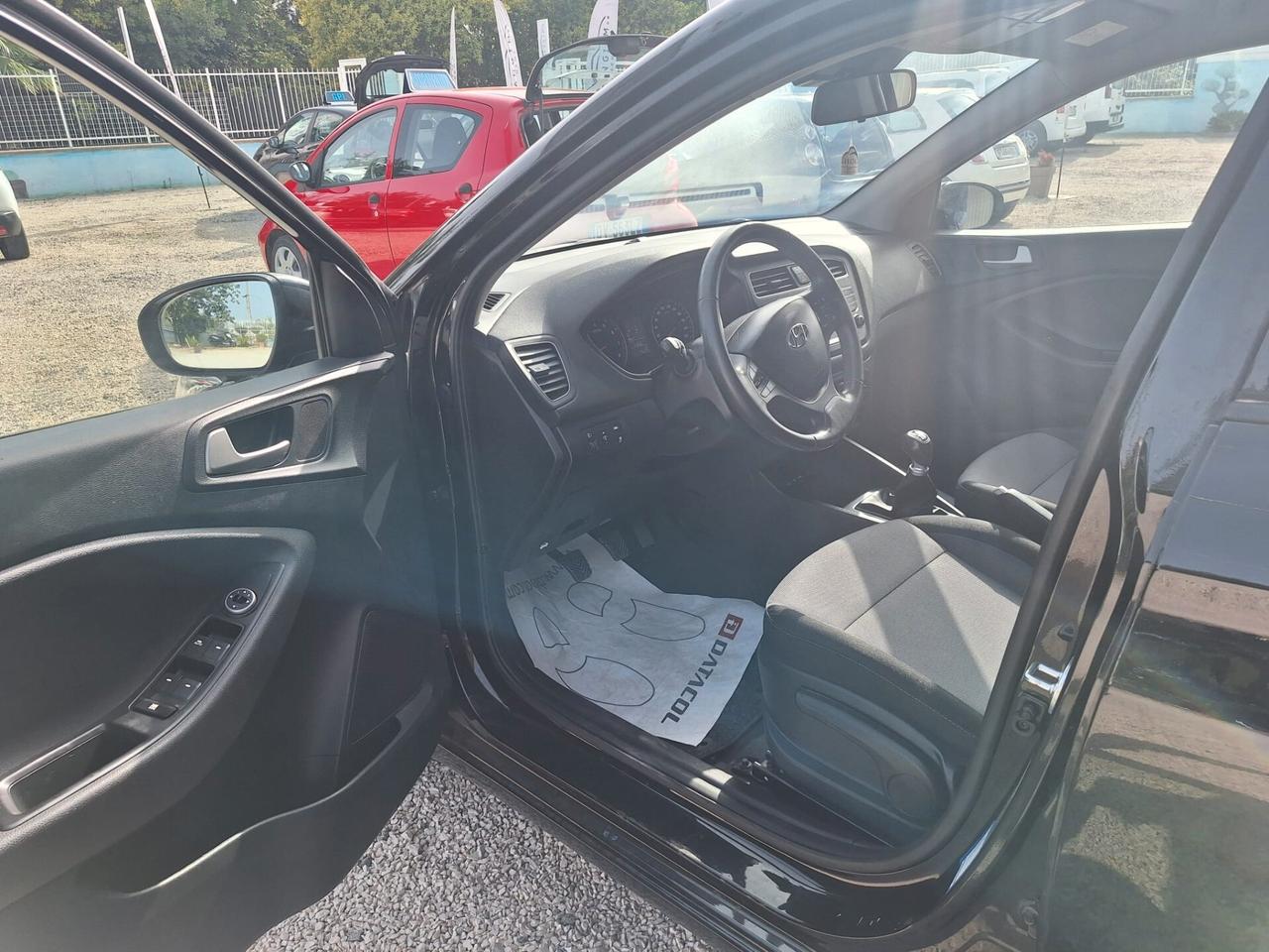 Hyundai i20 1.2 5 porte Connectline