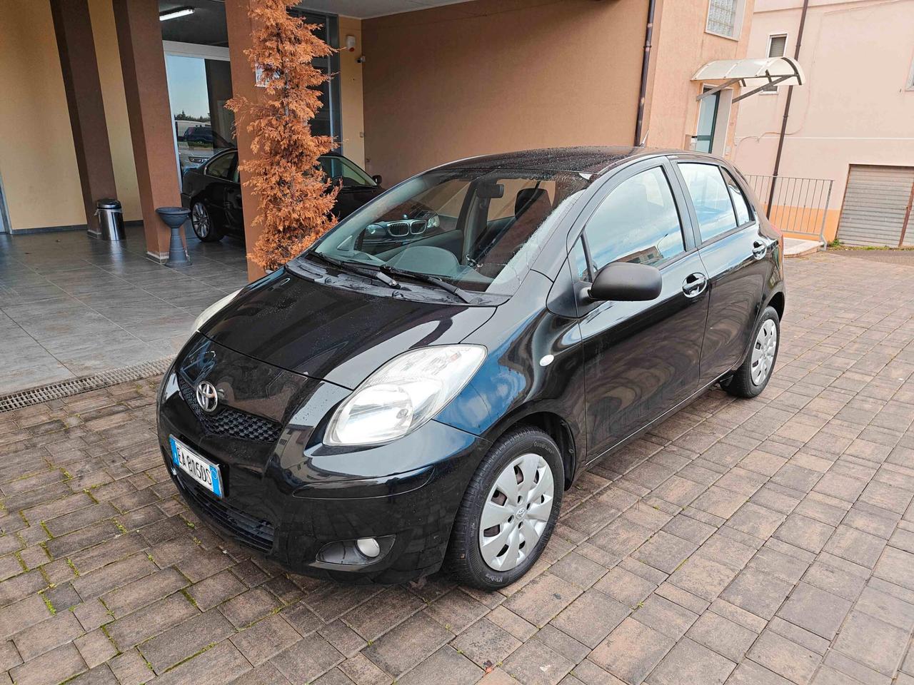 Toyota Yaris 1.3 5 porte Sol