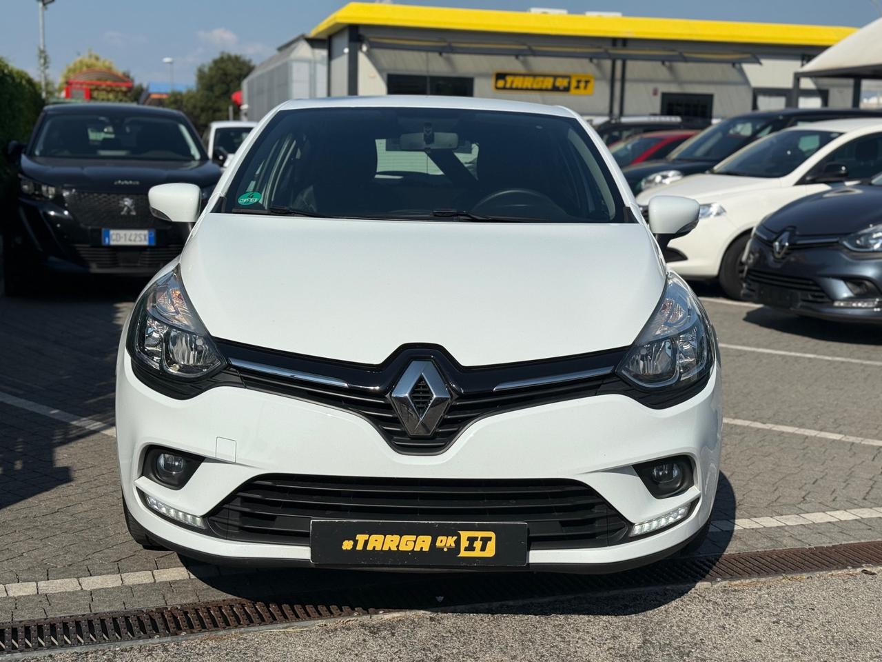 Renault Clio 1.2 75CV 5 porte LIMITED GARANTITA