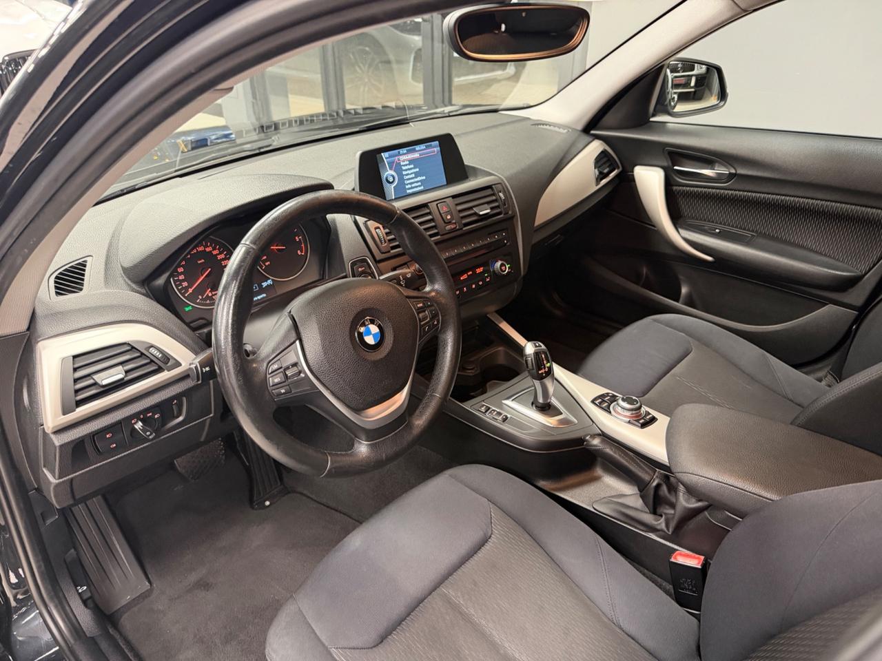 Bmw 118 118d 5p. Urban