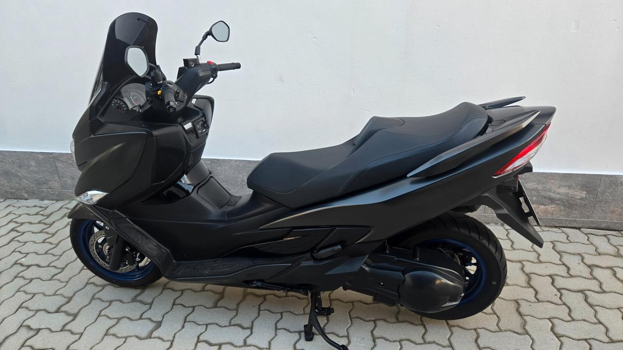 Suzuki AN Burgman 400 ABS